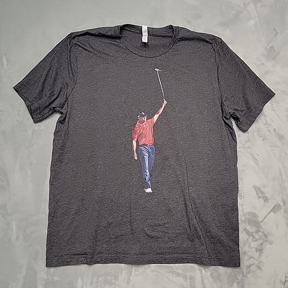 Tiger Woods Fist Pump Shirt Men 2XL Charcoal  Golf Graphic Retro Soft Tee
